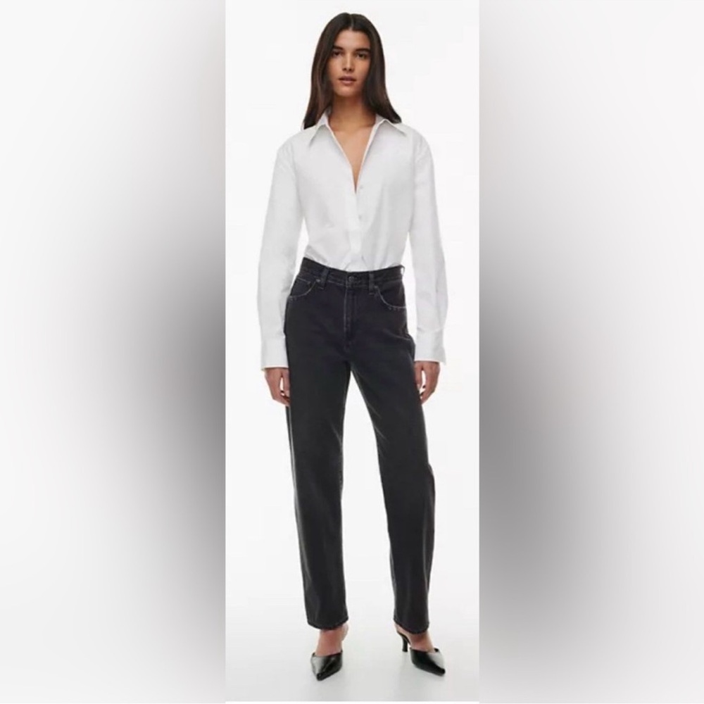 Aritzia Denim Forum. The BF high rise loose jeans Sz 28L